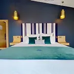 Madison Jean De Luz - Handwritten Collection Hotel 4*