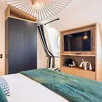 Hotel Madison Jean De Luz - Handwritten Collection 4*