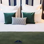 Madison Jean De Luz - Handwritten Collection 4*