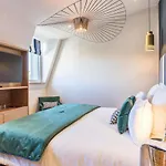 Madison Jean De Luz - Handwritten Collection Hotel