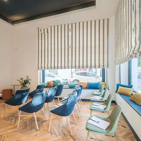 Madison Jean De Luz - Handwritten Collection Hotel