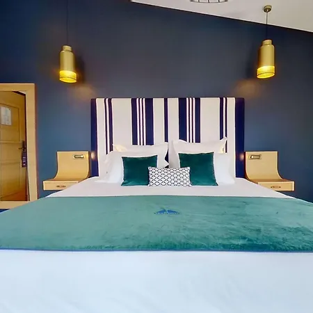 Hotel Madison Jean De Luz - Handwritten Collection