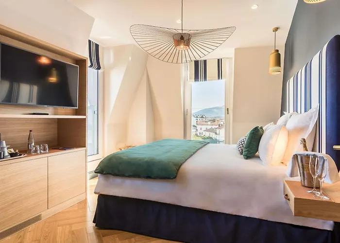 Madison Jean De Luz - Handwritten Collection Отель 4*