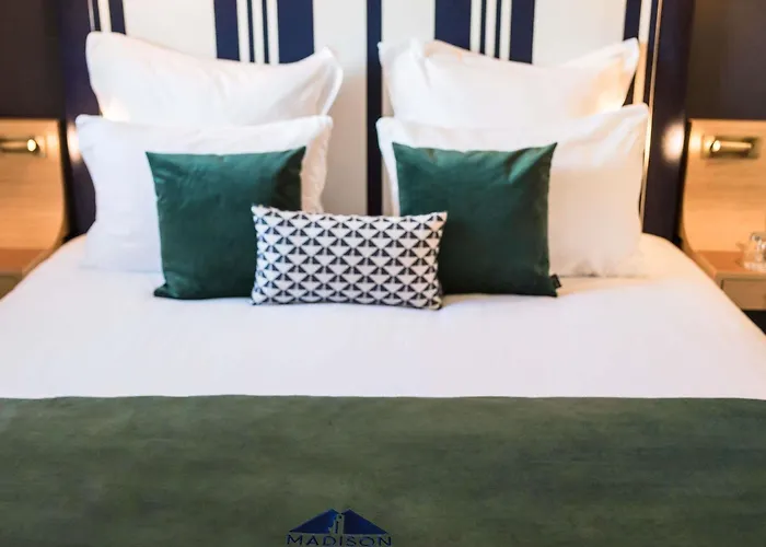 Madison Jean De Luz - Handwritten Collection 4*