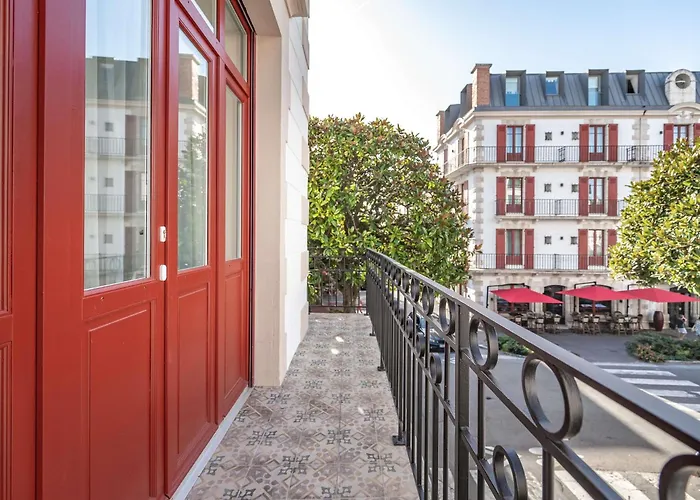 Отель Madison Jean De Luz - Handwritten Collection