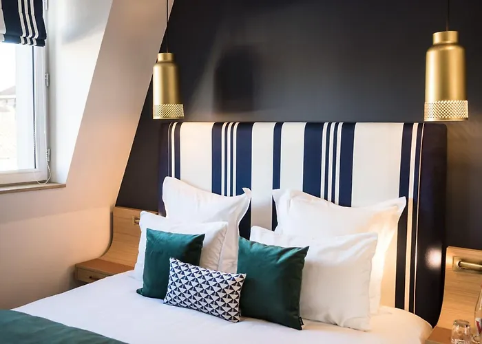 Отель Madison Jean De Luz - Handwritten Collection