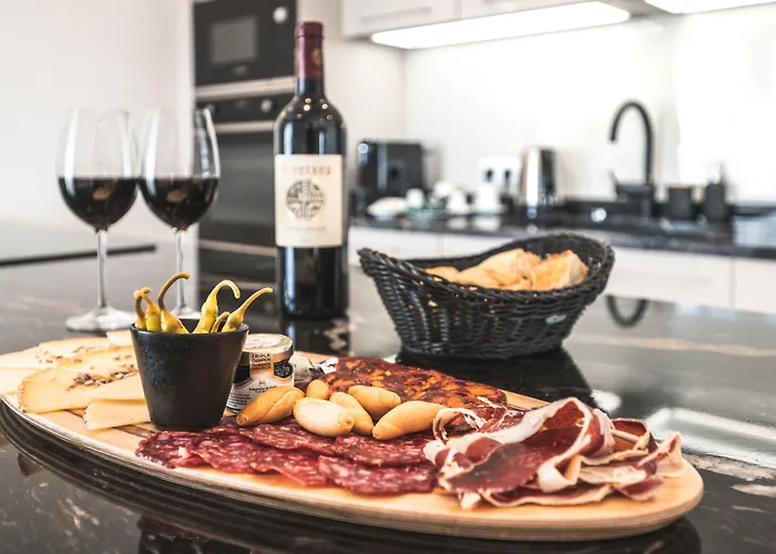 Отель Madison Jean De Luz - Handwritten Collection Сен-Жан-де-Люз