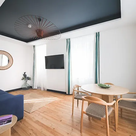 Hotel & Madison Jean De Luz