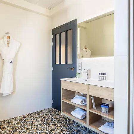 Hotel & Madison Jean De Luz 4*