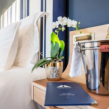Hotel & Madison Jean De Luz