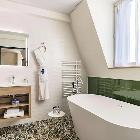 Hotel Madison Jean De Luz - Handwritten Collection