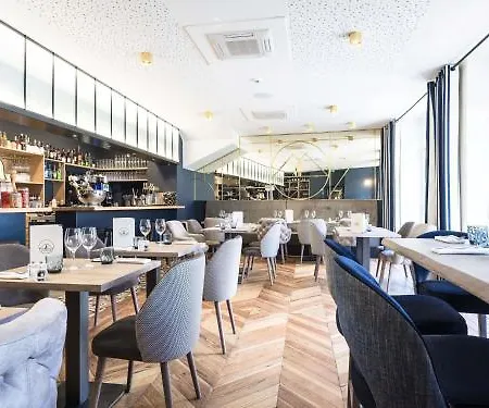 Hotel Madison Jean De Luz - Handwritten Collection 4*