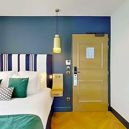 Hotel Madison Jean De Luz - Handwritten Collection