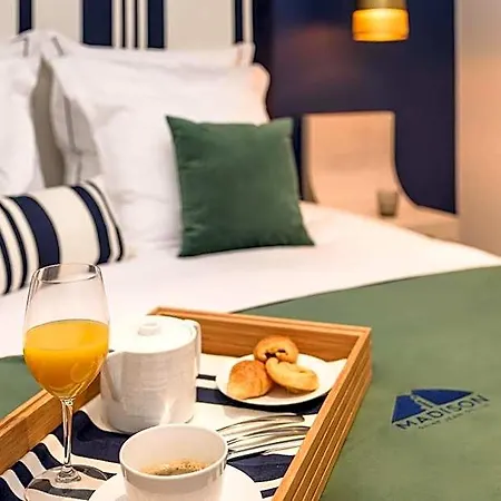 Madison Jean De Luz - Handwritten Collection Hotel