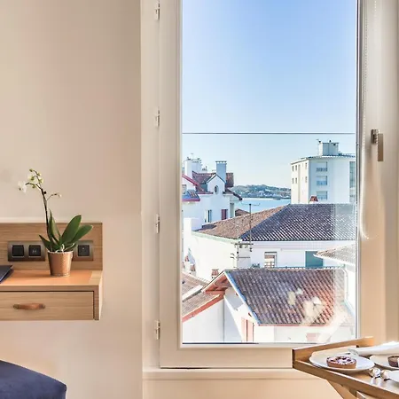 Hotel & Madison Jean De Luz