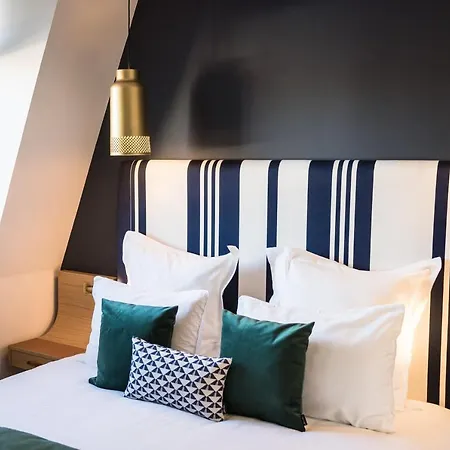 & Madison Jean De Luz Hotel 4*