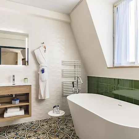 Hotel & Madison Jean De Luz 4*