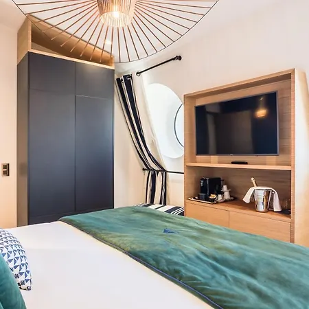 Hotel & Madison Jean De Luz