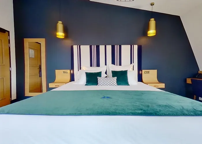 Madison Jean De Luz - Handwritten Collection 4*